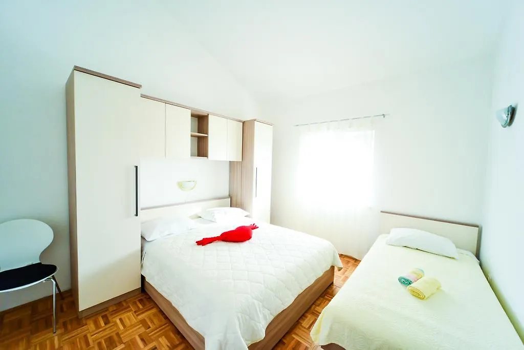 Apartments Valentina Petrčane Croatie