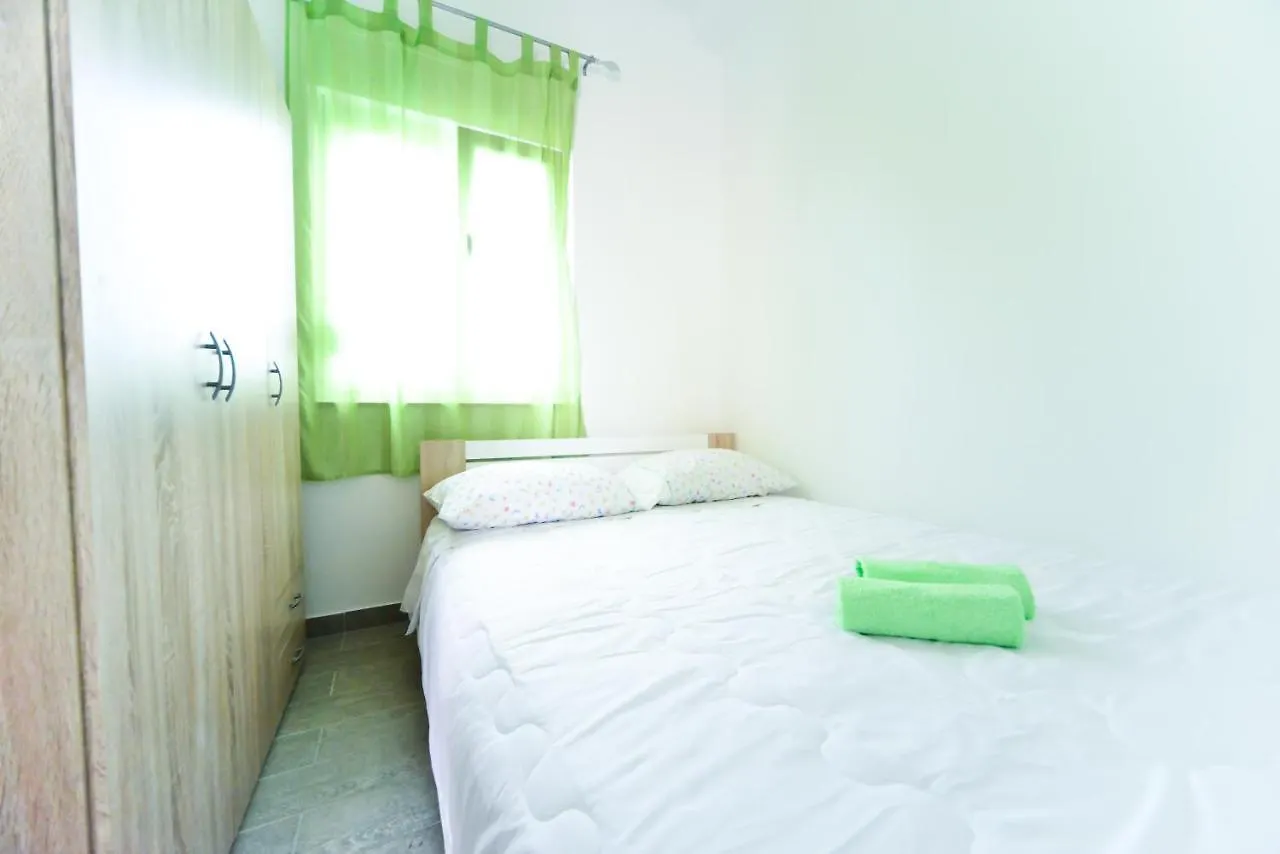 Apartments Valentina Petrčane Croatie